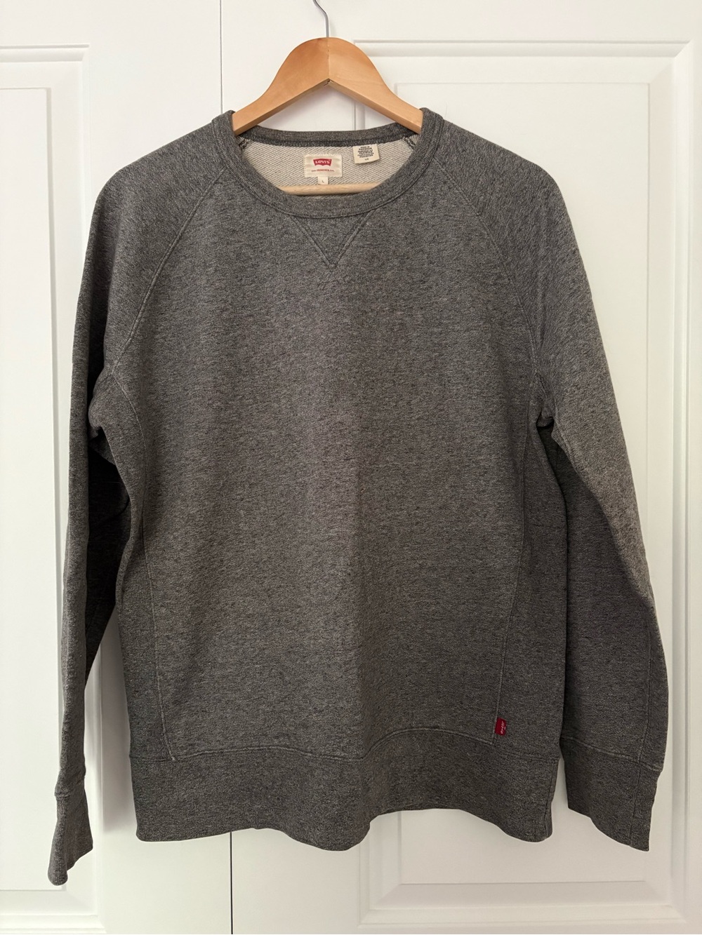 Levi's Men's Charcoal Gray Crewneck Sweatshirt